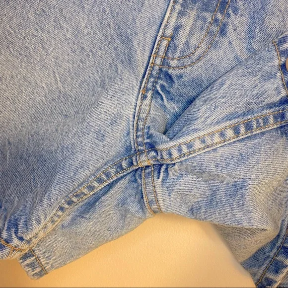 ZARA High Waisted Light Wash Denim Shorts - Picture 6 of 8